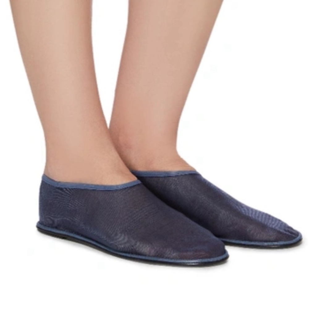 The Row Sock skipper in Navy size 38